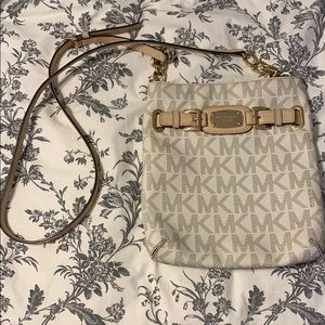Michael Kors Creme Crossbody